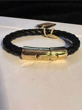 NWT Men’s UNO de 50 Gold Clasp Black Braided Leather Bracelet